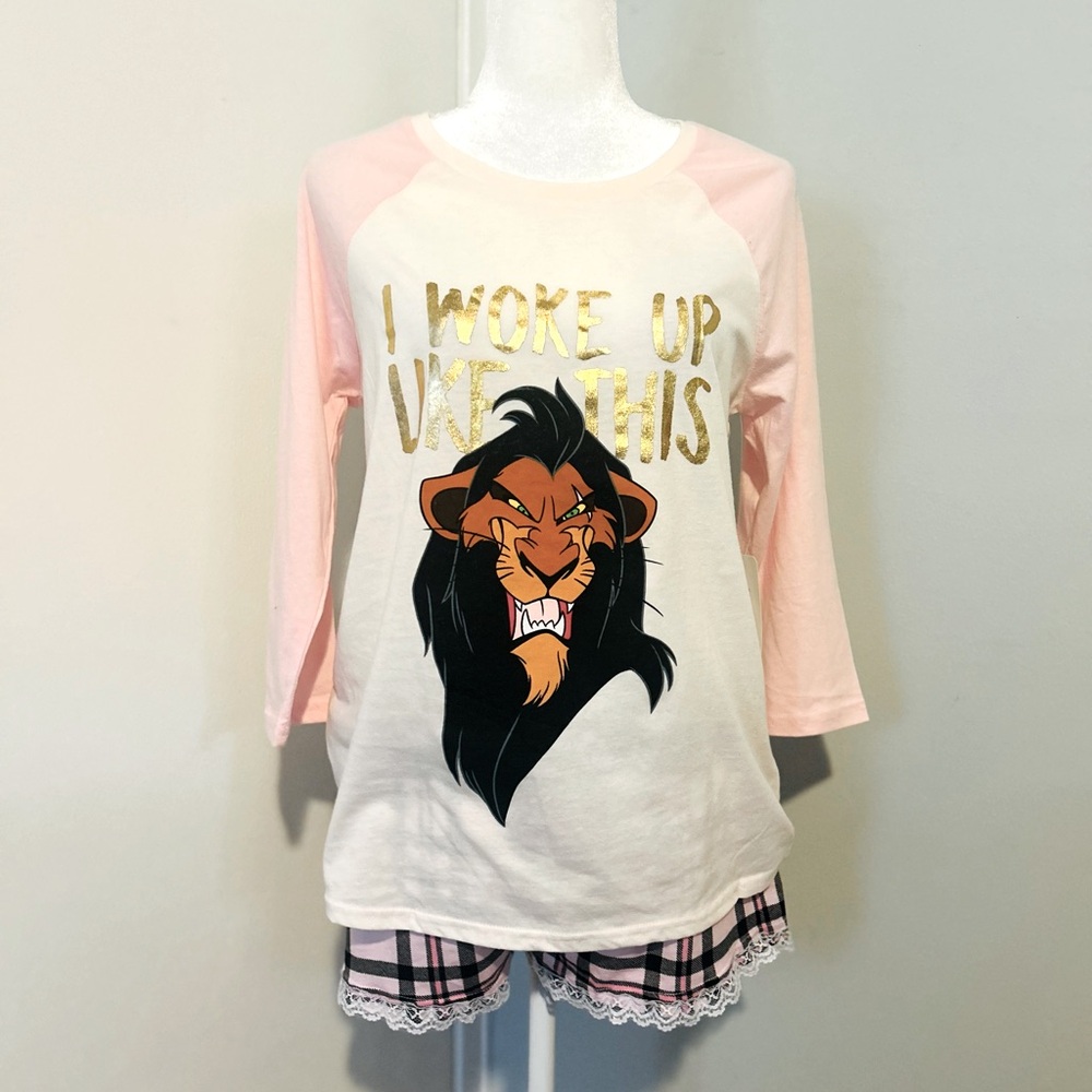 Disney Lion King Scar”I Wake Up Like this”Woman’s,Pajama Set,Pink/cream,Size M.